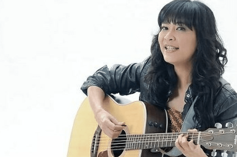 Lirik Lagu Single Happy